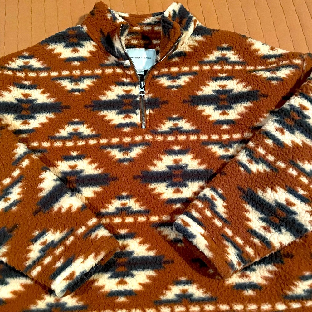 American Eagle Patterned Sherpa - image 1